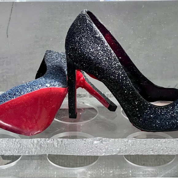 NINE WEST Navy/Black Gradient Glitter Pumps 4-inch Heels. Used as Event Display - Picture 12 of 14